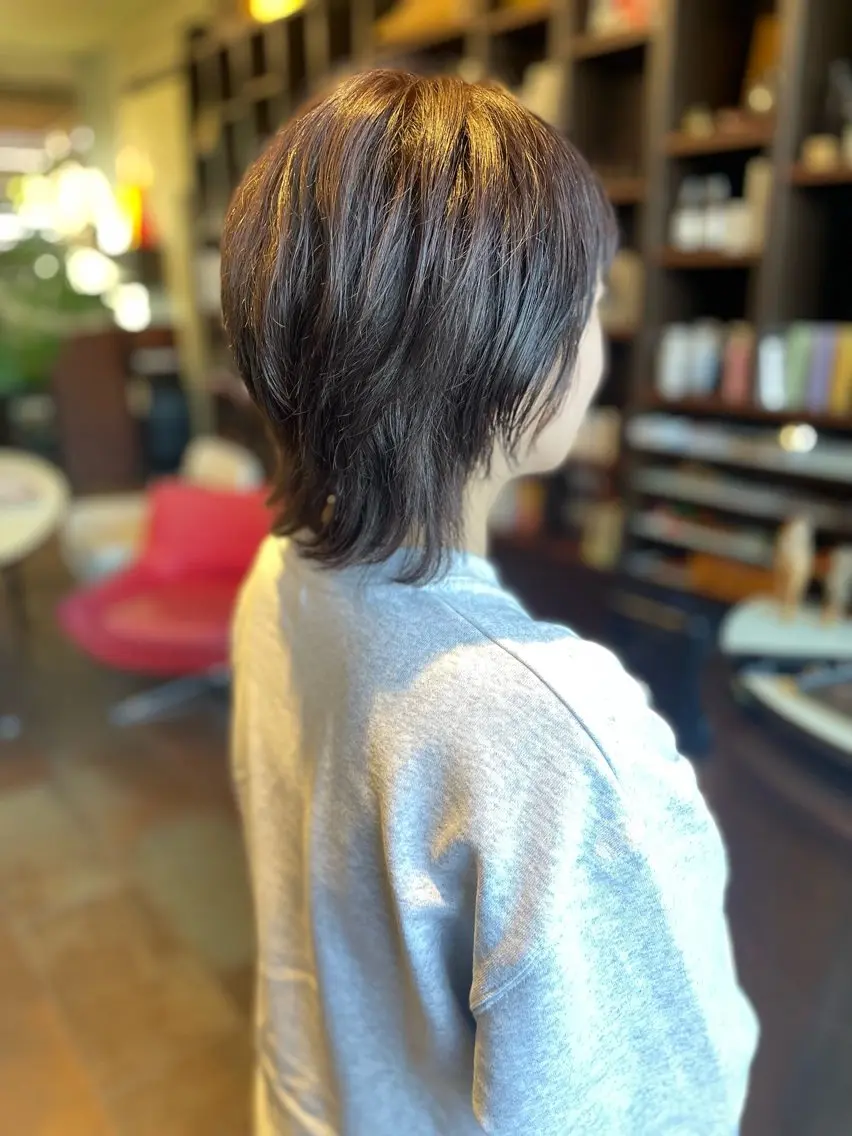 ショート カラー 日高 香織のヘアスタイル