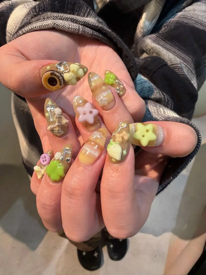 ネイル ハンドネイル AOI✩⡱ 。のネイルデザイン