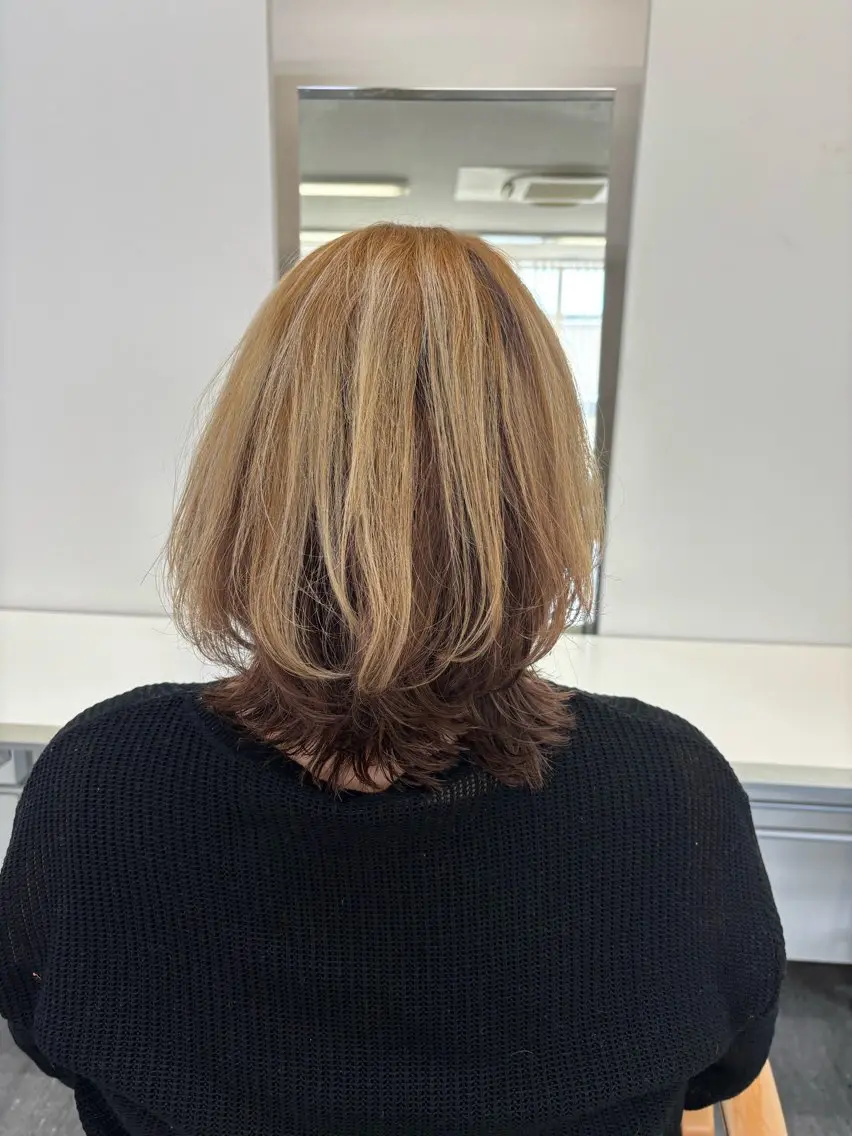 ミディアム 熊谷 天童のヘアスタイル