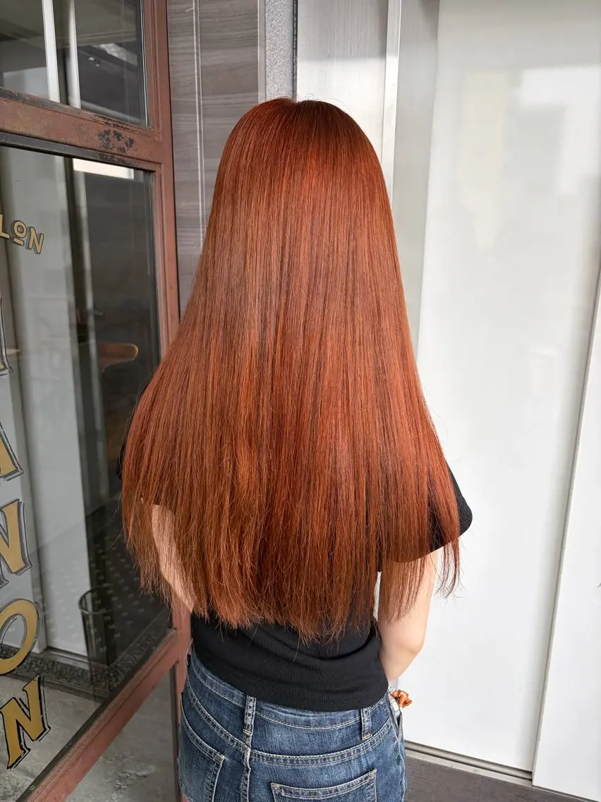 ロング カラー ブリーチ ヘアカラー トリートメント 滝本 和叶のヘアスタイル