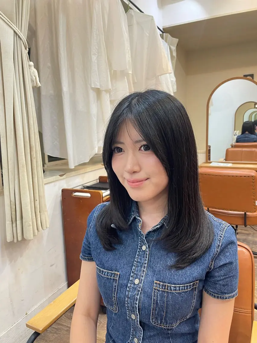 セミロング 顔周りカット レイヤーカット ローレイヤー トリートメント レイヤーカット 🌱 はるかのヘアスタイル