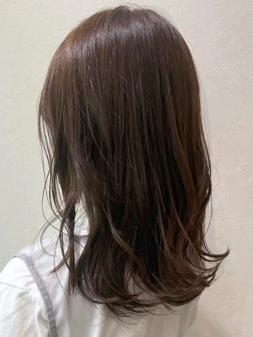 セミロング カラー ベージュカラー オリーブベージュ ヘアカラー トリートメント 髪質改善縮毛矯正 💎TOMOのヘアスタイル