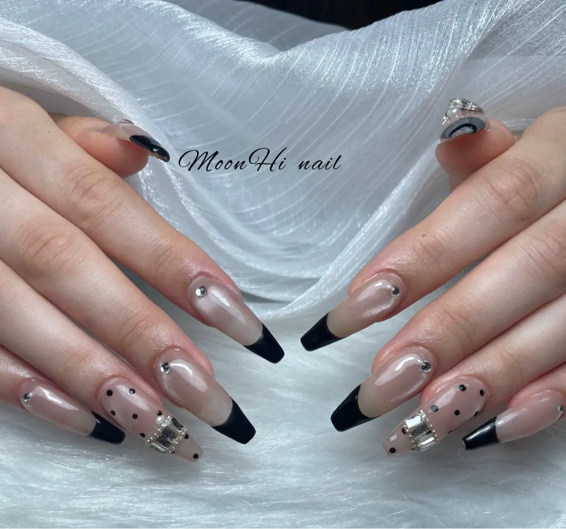 ネイル MoonHi Nail 朝霞台のネイルデザイン