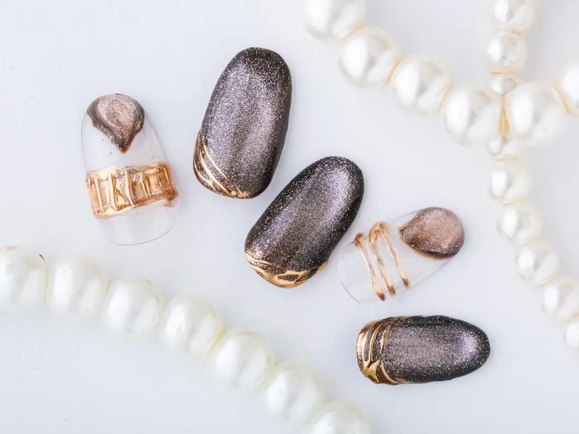 ネイル Tiary Nail Fのネイルデザイン