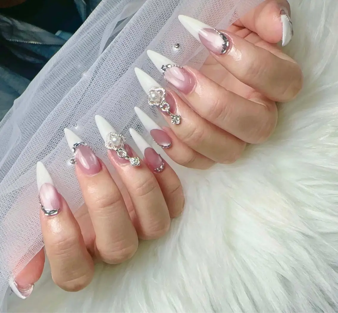 ネイル 韓国ネイル 水色 マグネットネイル ニュアンスネイル オフィスネイル ハンドネイル Hana Rose Nailのネイルデザイン