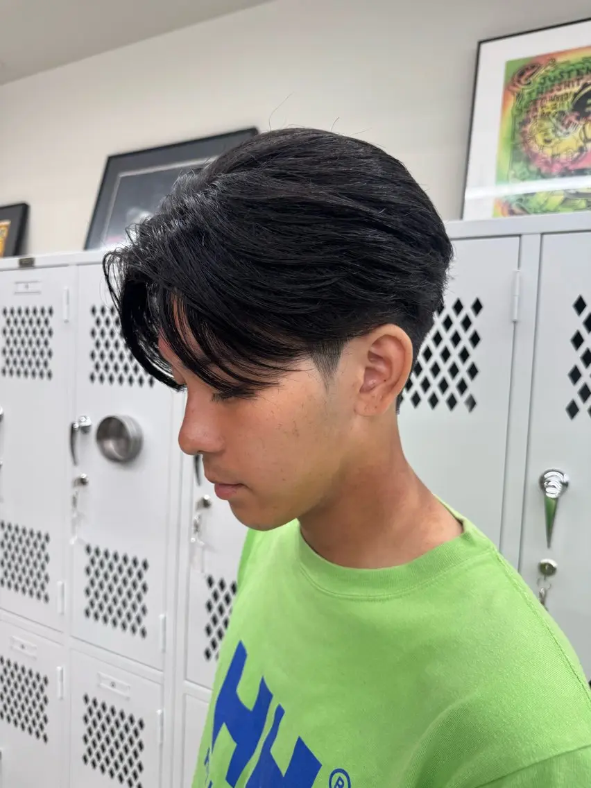 👦🏼10代~20代限定メンズ限定3cm以上切れる方カットモデル⚠️補足説明必ずお読みの上ご予約お願いいたします⚠️の写真