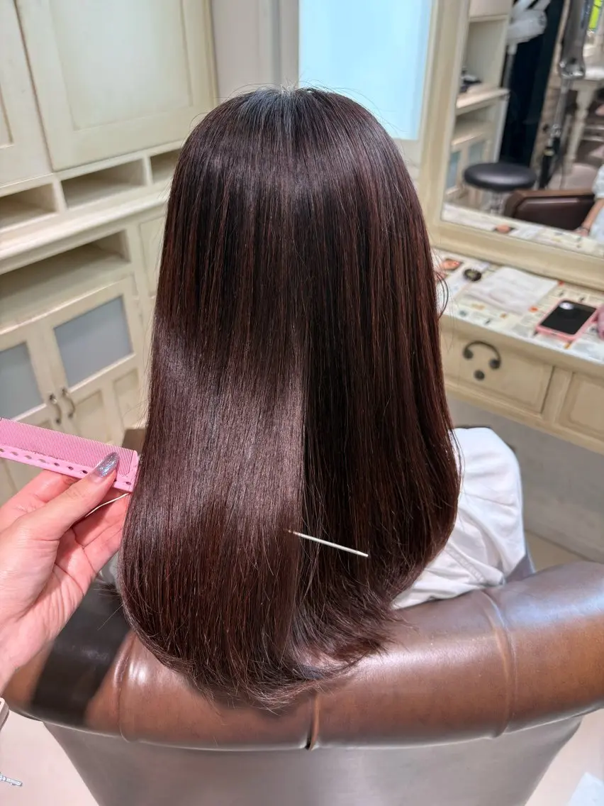 セミロング ヘアカラー トリートメント 艶モテカラー miku🏳️‍⚧️のヘアスタイル