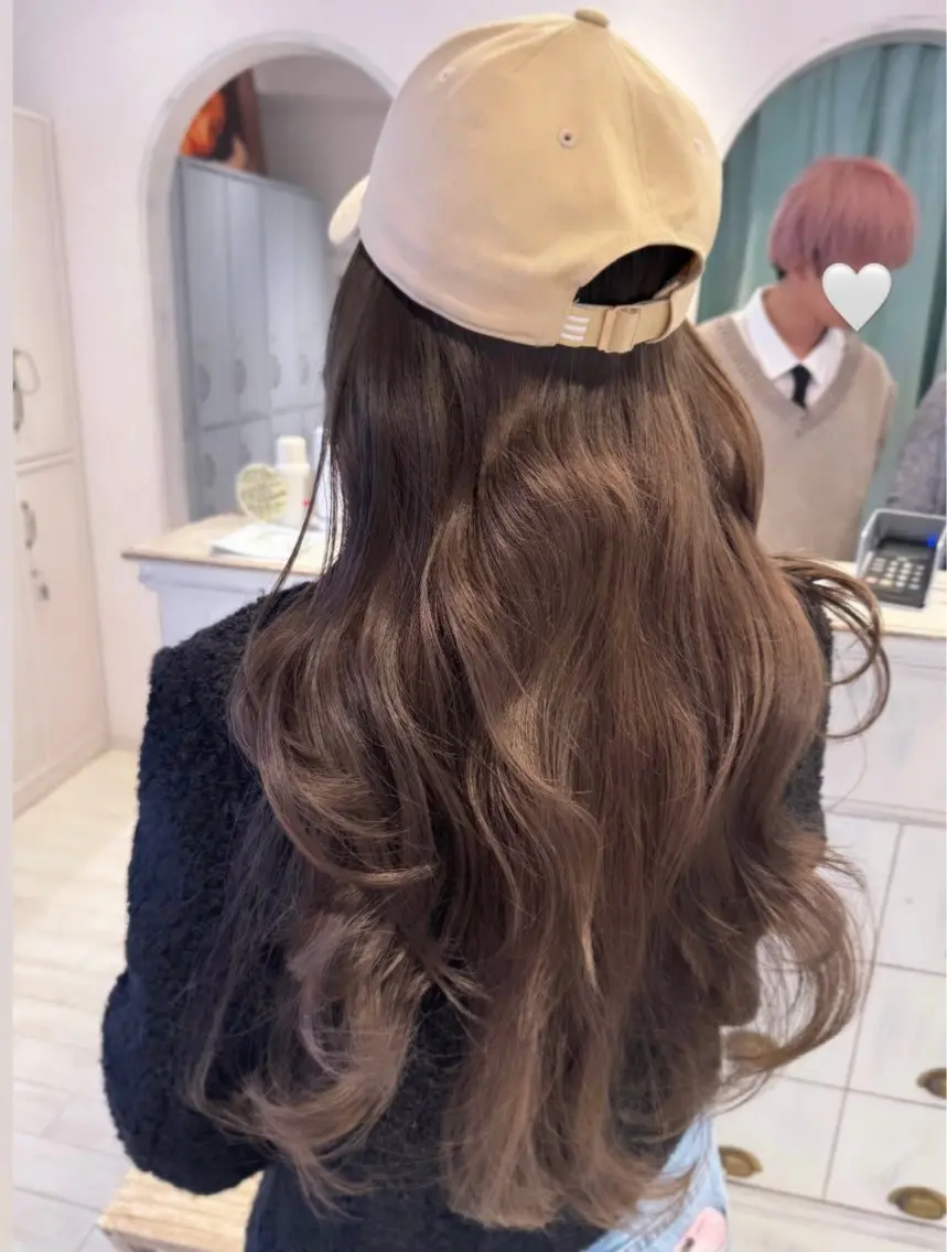 ロング カラー ベージュカラー ミント オリーブベージュ 韓国風ヘア レイヤーカット カット ヘアカラー トリートメント レイヤーカット、 大人可愛い　中村美羅のヘアスタイル