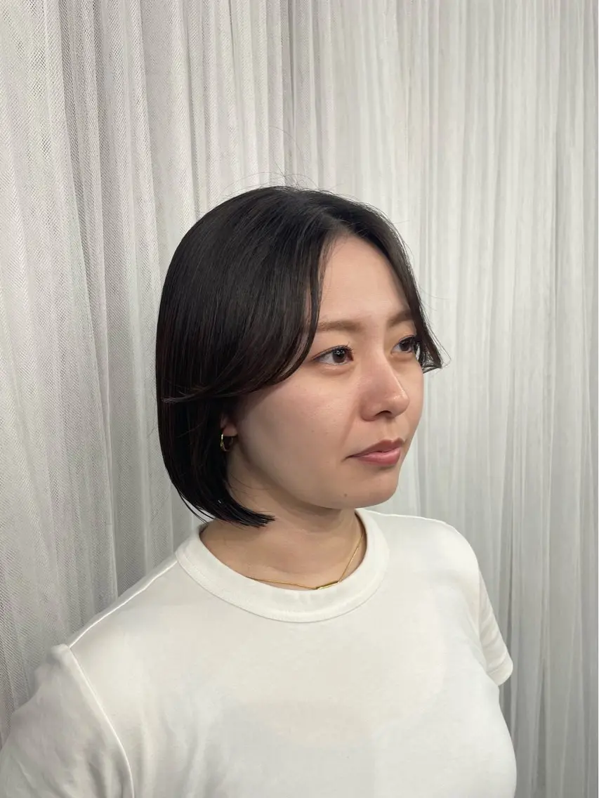 ショート ボブレイヤー ボブ 顔まわりレイヤー 顔周りカット レイヤーカット カット 手塚 由佳のヘアスタイル