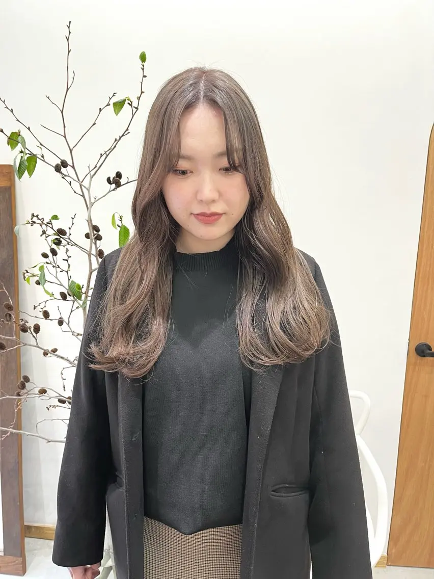 ロング カラー ヘアアレンジ ブリーチ ena/ブリーチなし 透明感・レイヤー🎀のヘアスタイル
