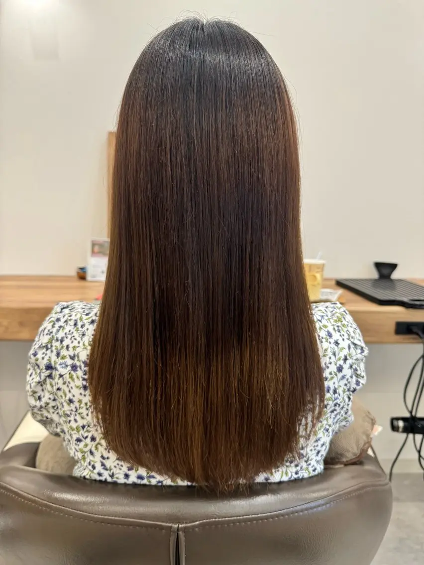 ロング 鈴木 陽菜のヘアスタイル