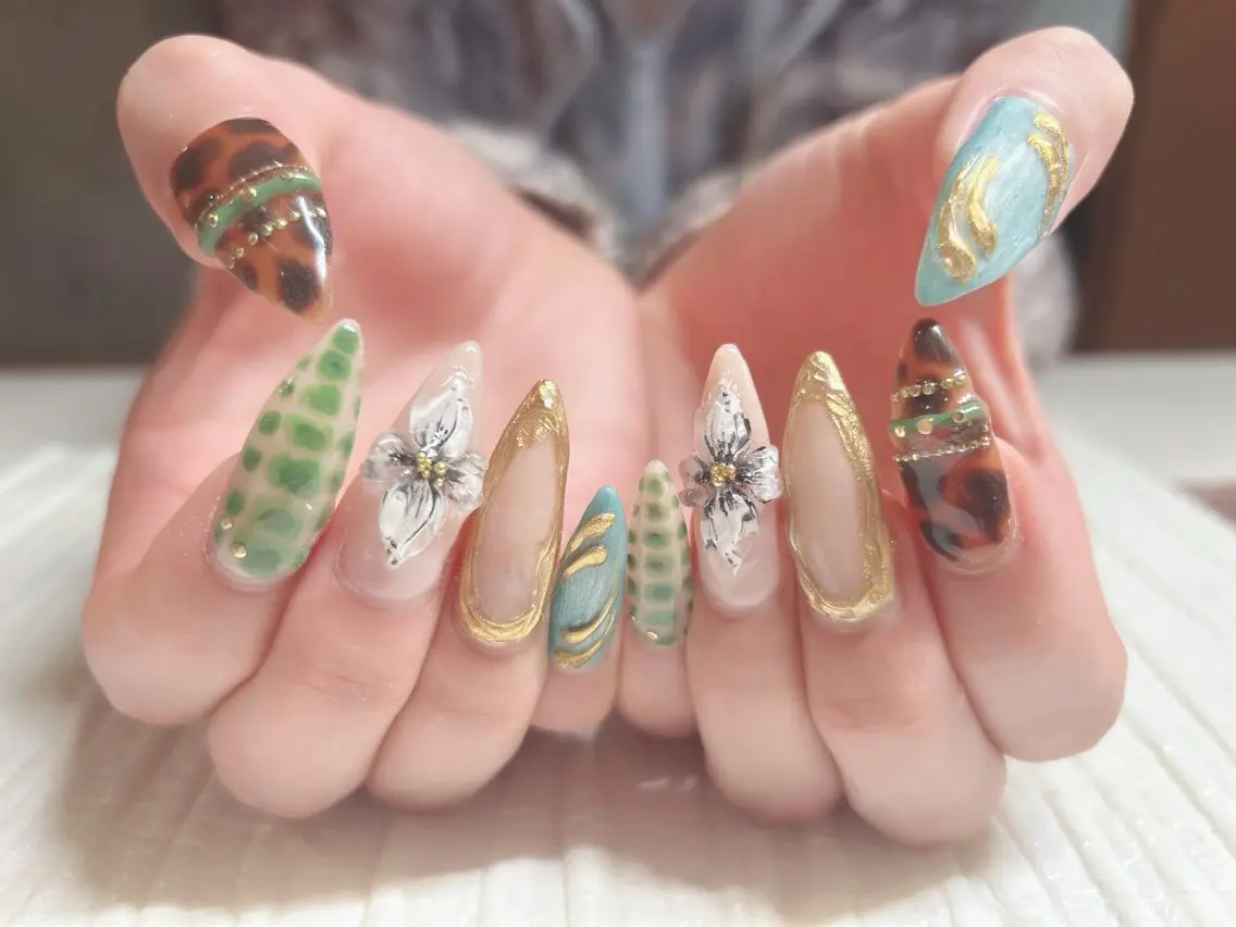 ネイル ハンドネイル nail spikeのネイルデザイン