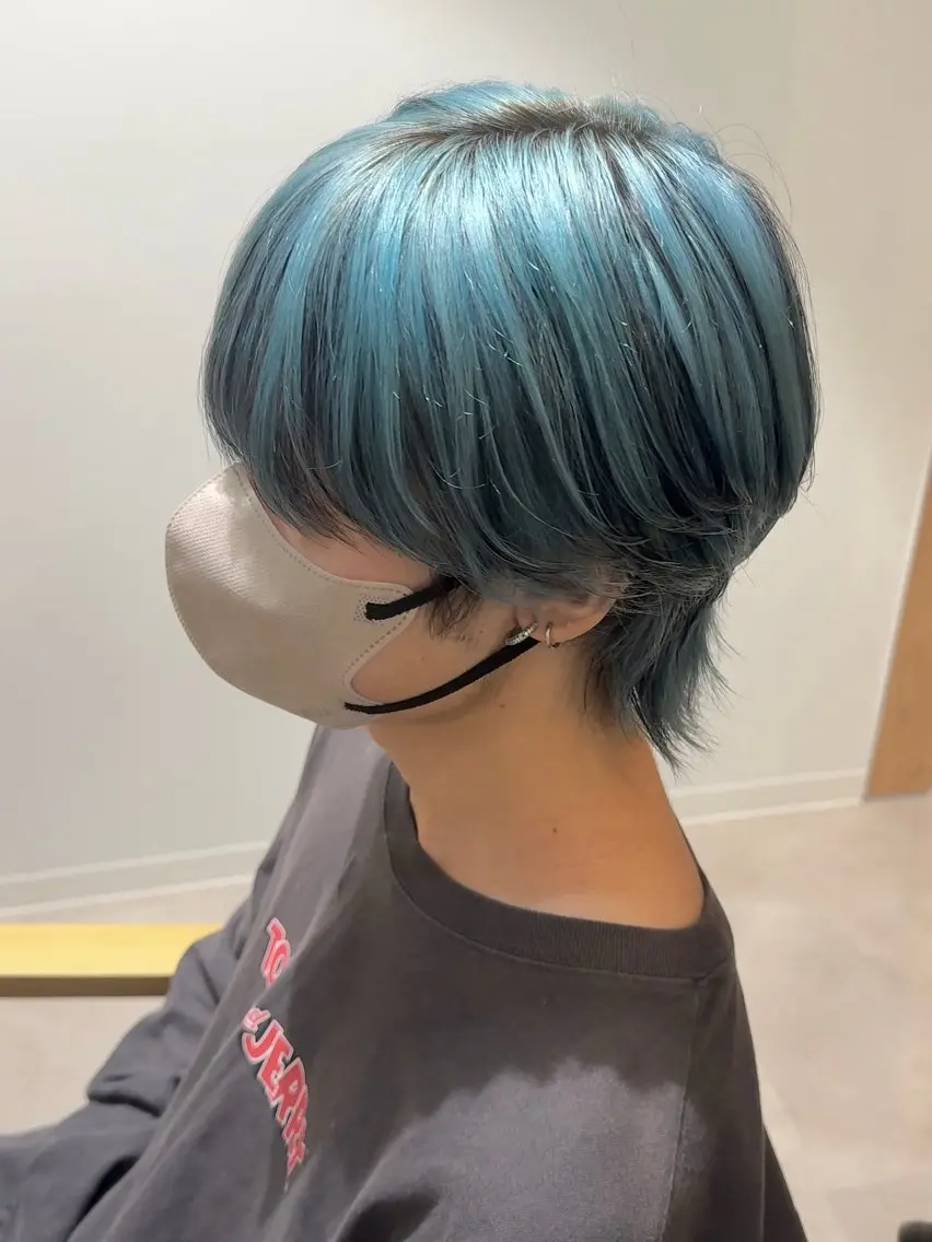 ショート ヘアカラー たかはし るなのヘアスタイル