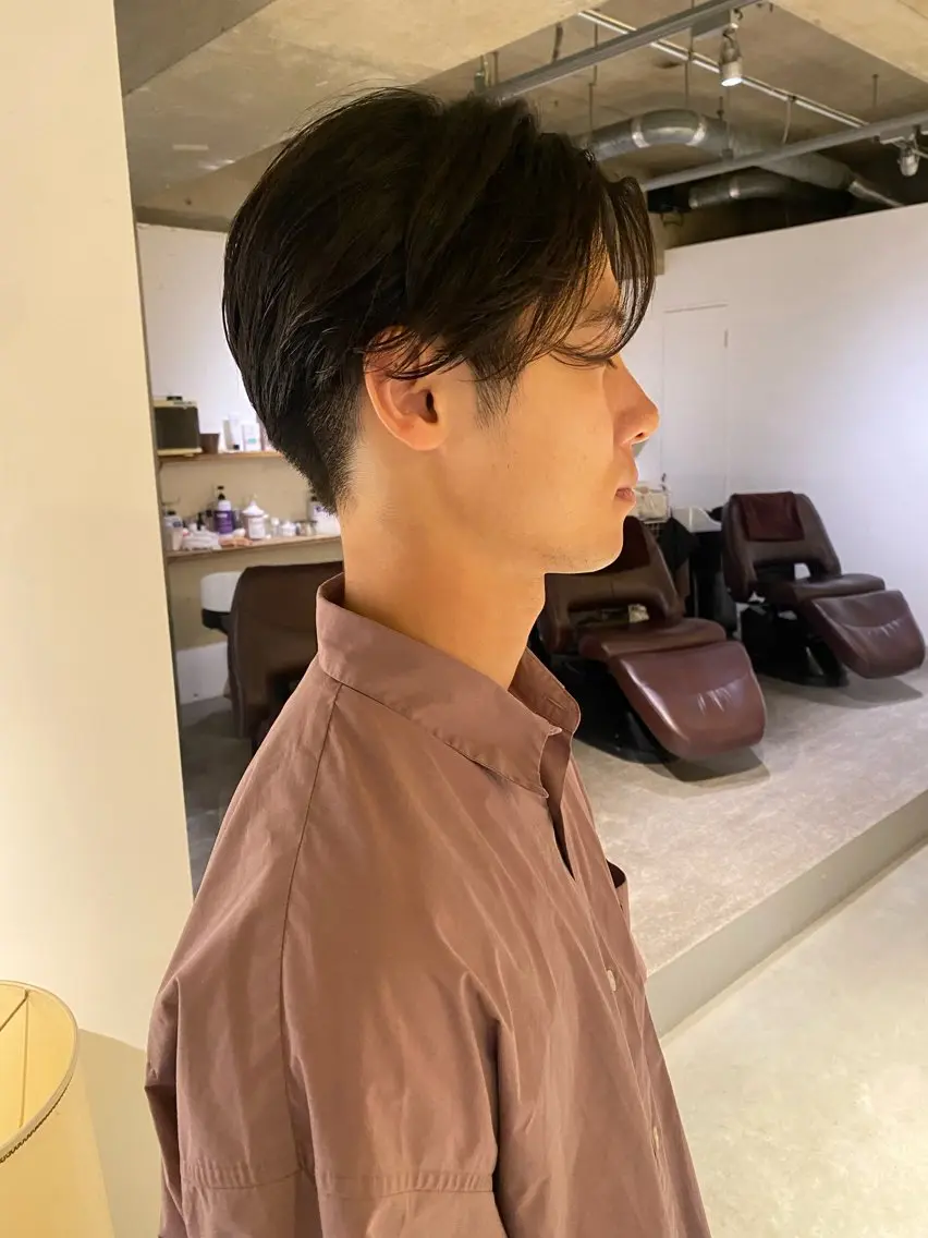 ショート メンズ センターパート 聖 来のヘアスタイル