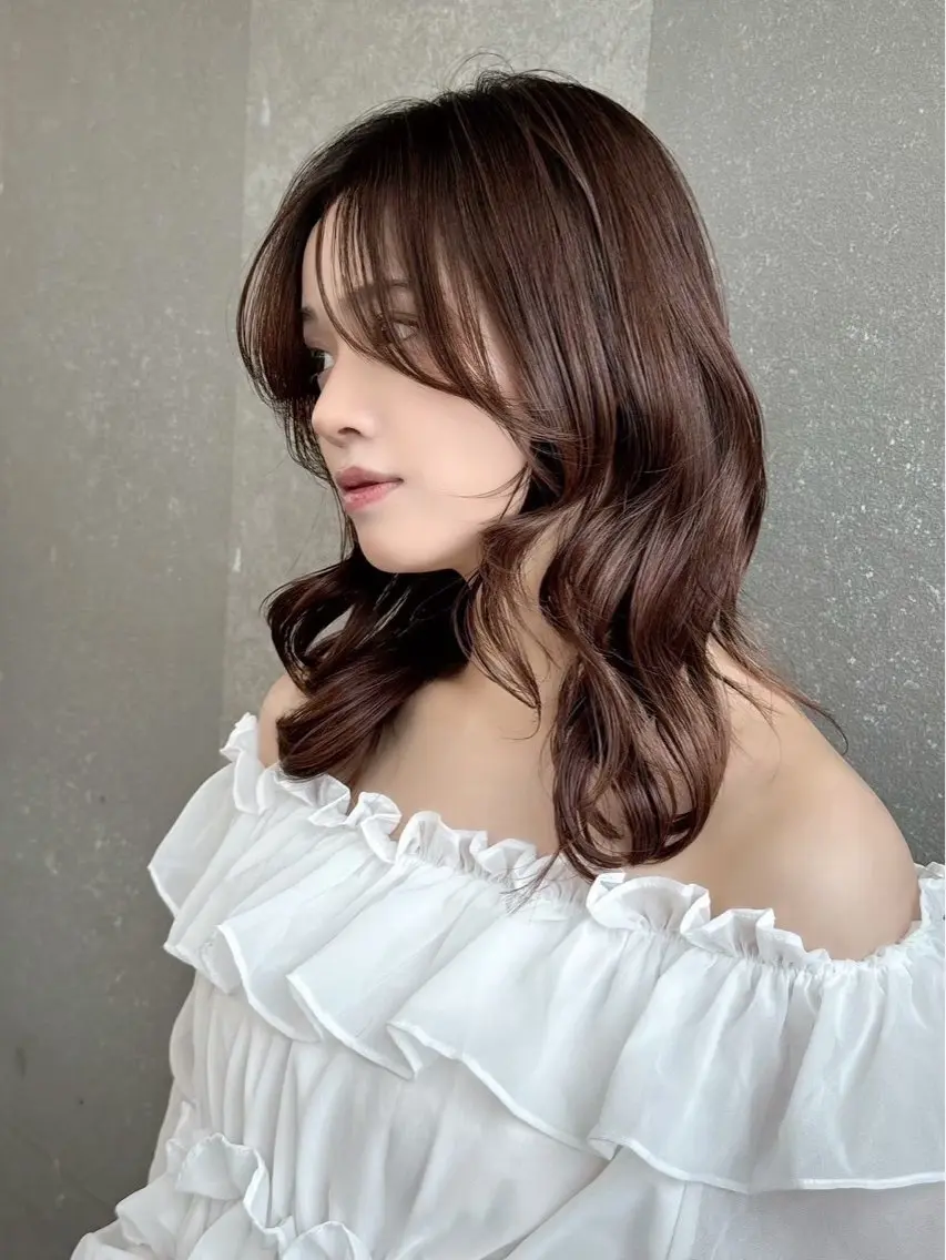 ミディアム カラー ヘアアレンジ ⭐️巻ける縮毛矯正/ レイヤー to-kiのヘアスタイル