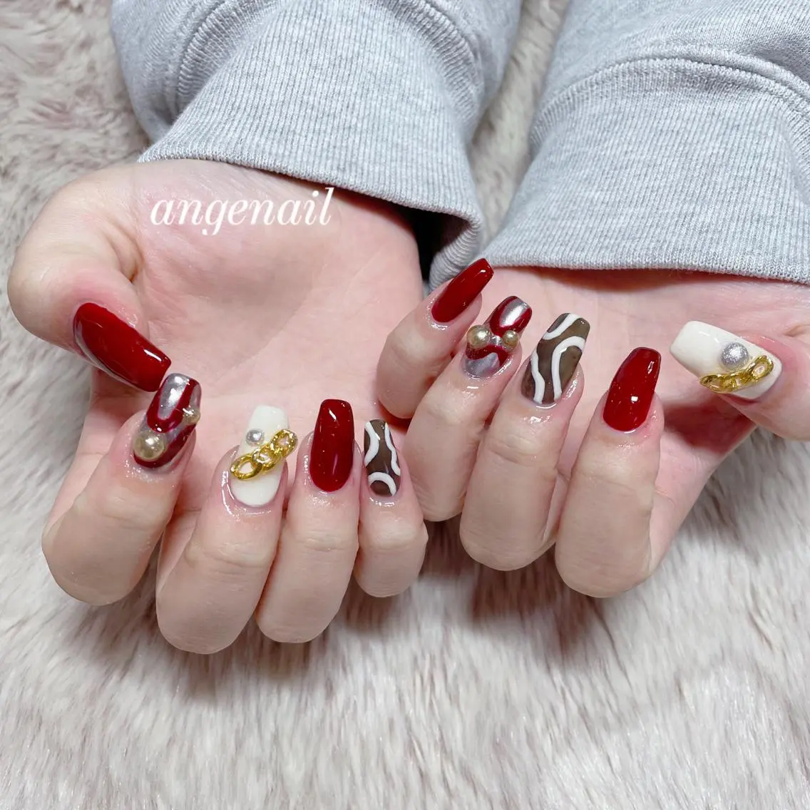 ネイル ハンドネイル オーナーネイリスト MAKIのネイルデザイン