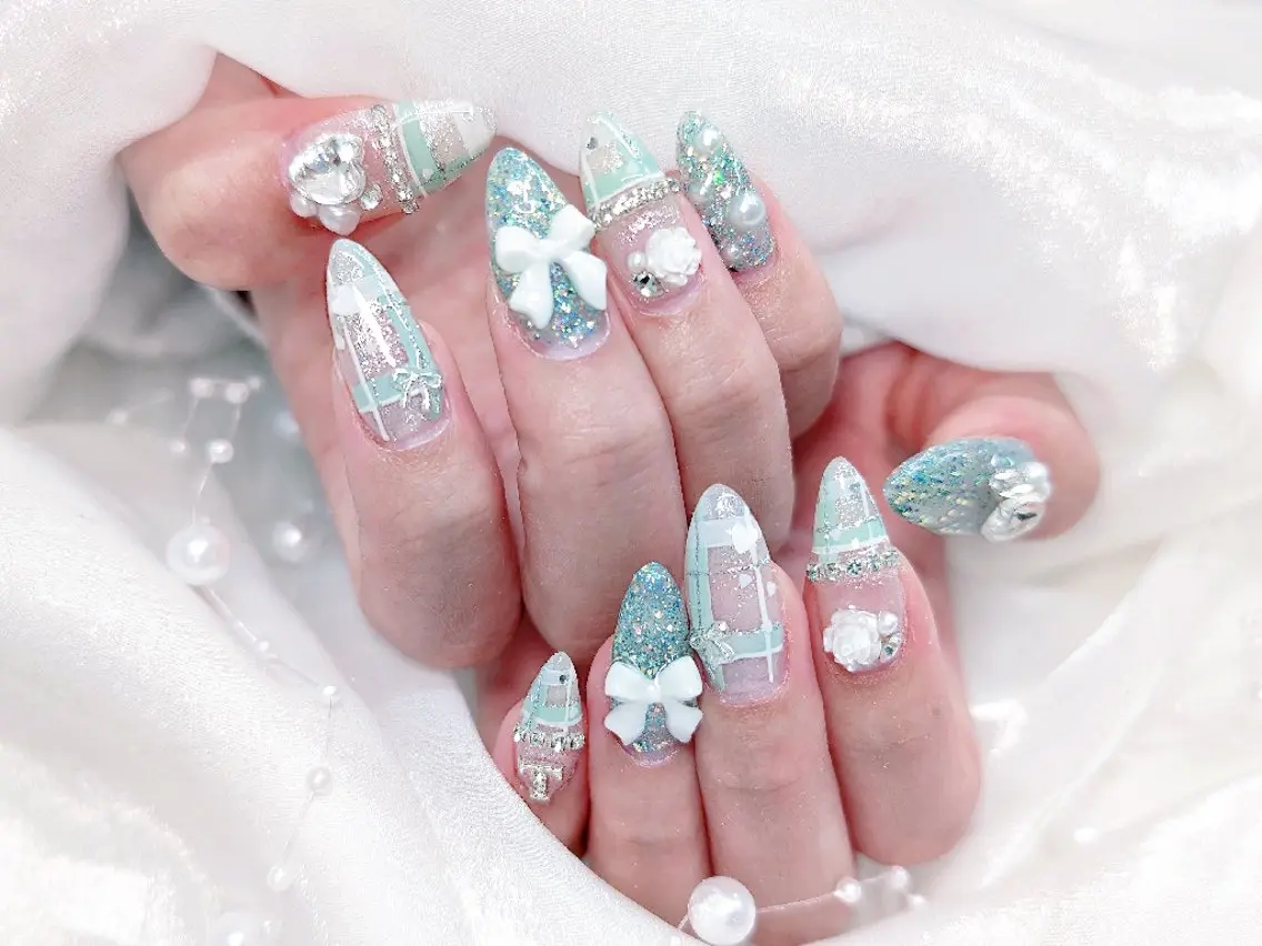 ネイル 成人式 長さ出し フラッシュネイル フレンチネイル ジェルネイル Chouette Nailのネイルデザイン