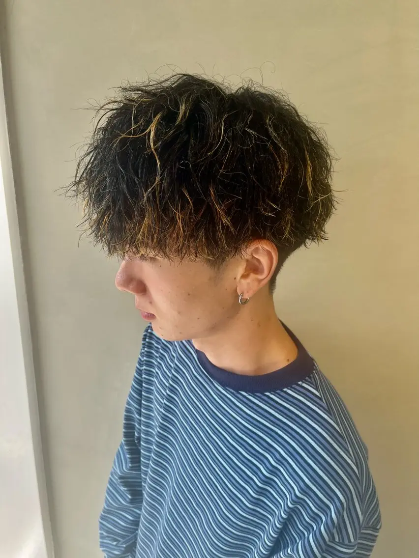 ミディアム パーマ ミディアムパーマ ツイストスパイラルパーマ スパイラルパーマ 🟦ROOM MEN 瀬古 侑輝🟦のヘアスタイル