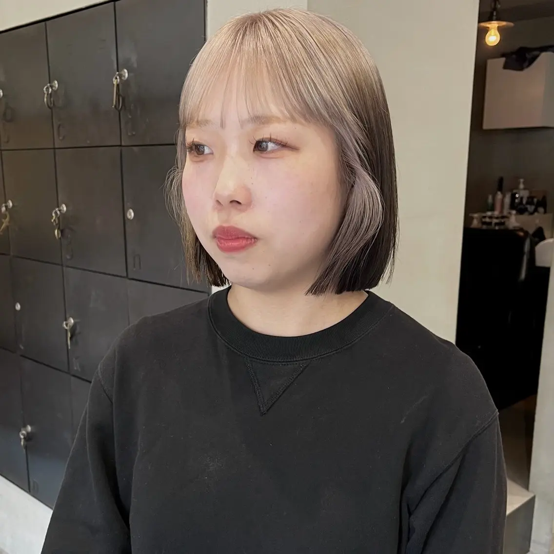 ミディアム カラー ブリーチ デザインカラー ボブ カット ヘアカラー なな/ICI/レイヤ ーパーマ/上前津のヘアスタイル
