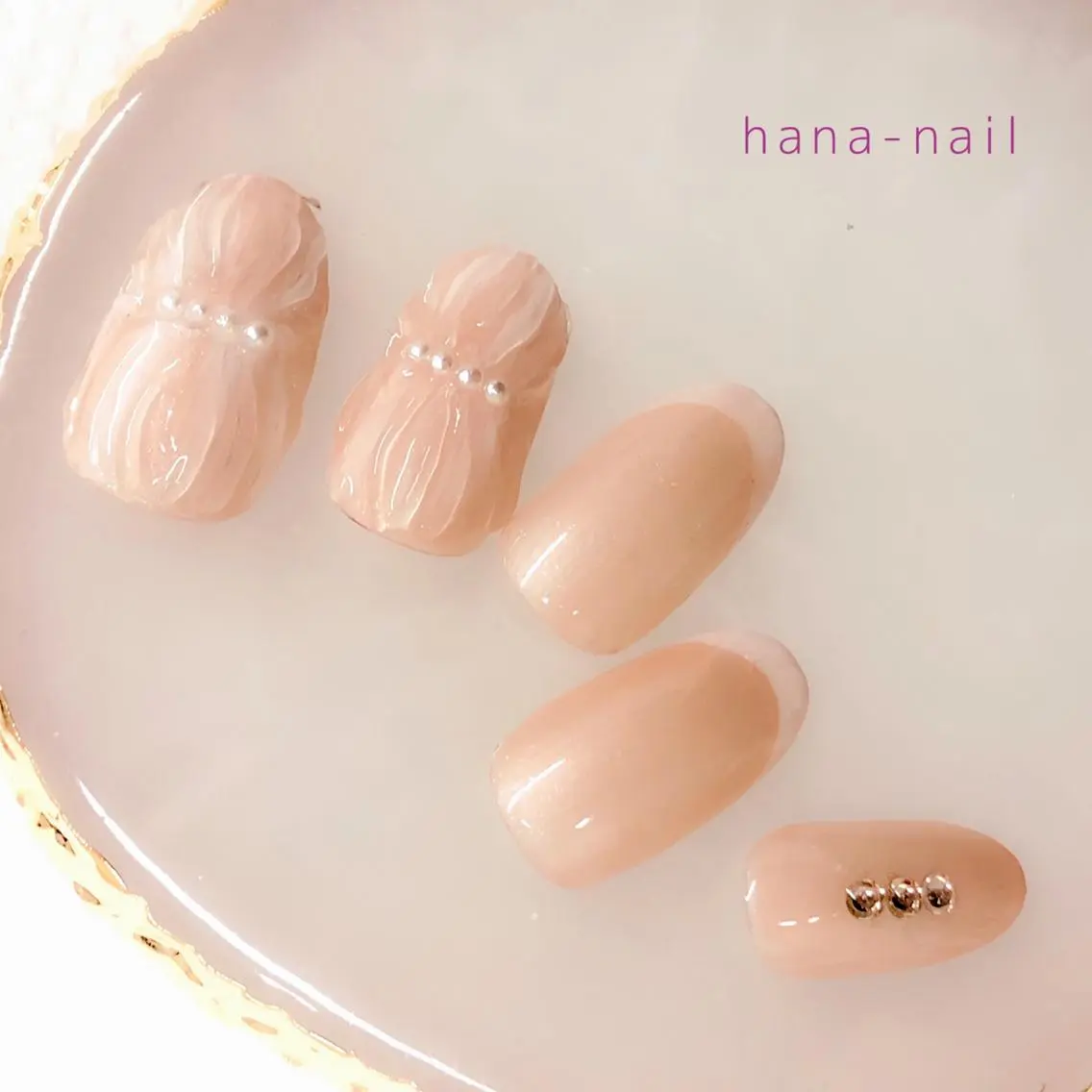 ネイル フレンチネイル ピンク ストーンネイル ホワイト Kao hana-nailのネイルデザイン