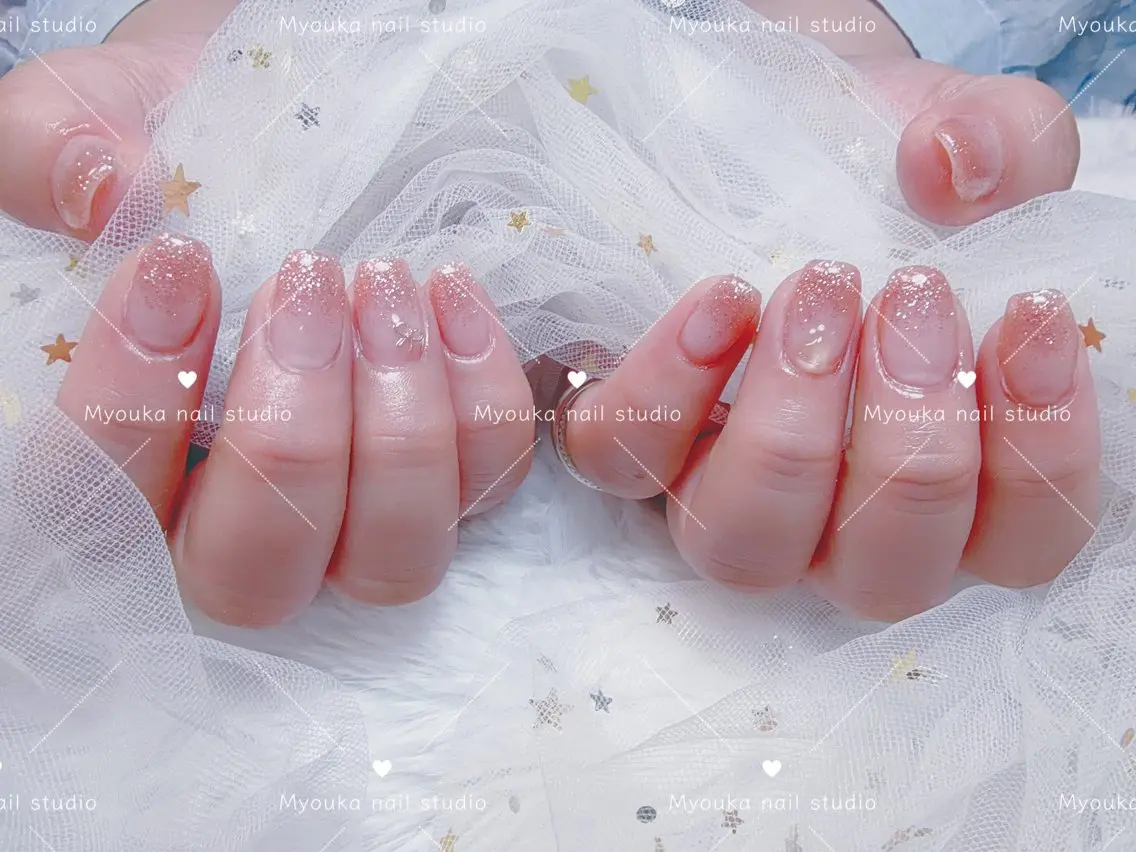 ネイル チークネイル 長さ出し フットネイル ジェルネイル グラデーション Myouka 板橋区大山駅前店のネイルデザイン