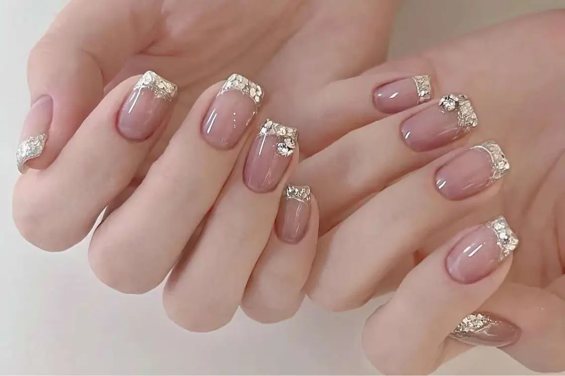 ❤️大人綺麗❤️ガラスフレンチ💅ジェルオフ込みの写真