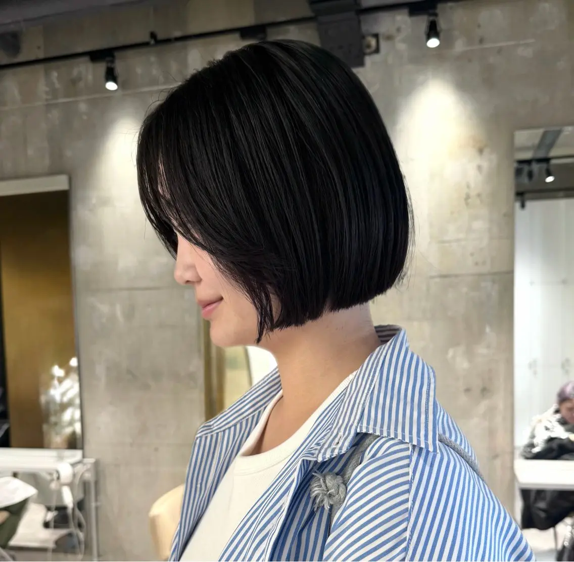 ショート ボブ 顔周りカット レイヤーカット カット aika  ★ 無料ショート★のヘアスタイル