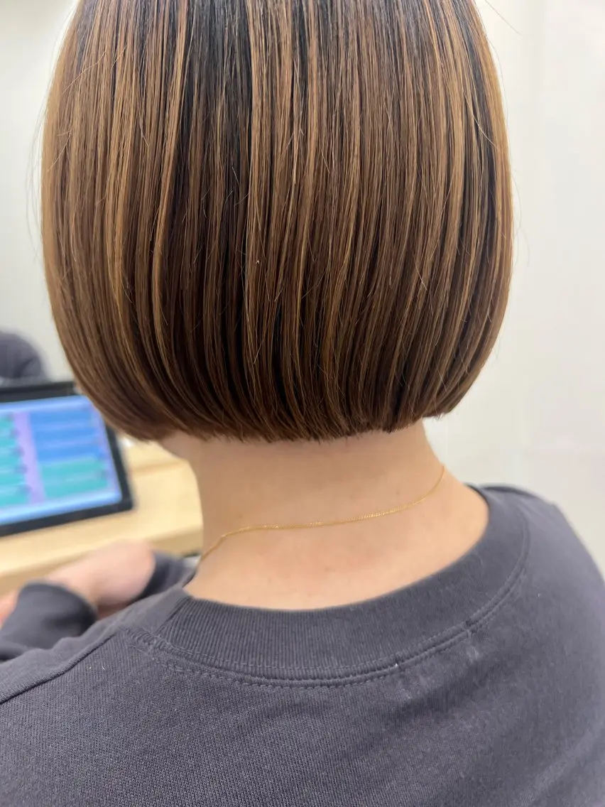 ショート ボブ 疋田 伽菜子のヘアスタイル