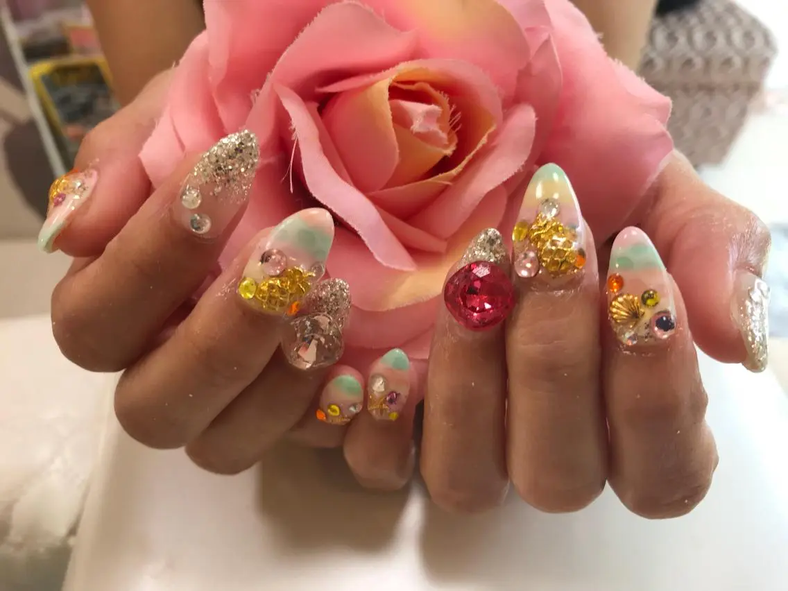 ネイル ♡ビジュール♡ NAIL &まつ毛のマツエク・マツパデザイン