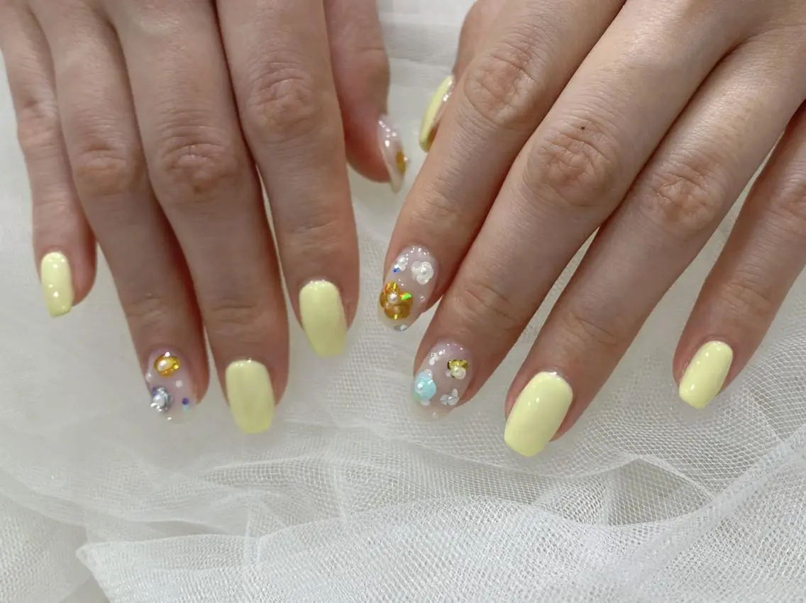 ネイル 🌼リオナ ♥️のネイルデザイン