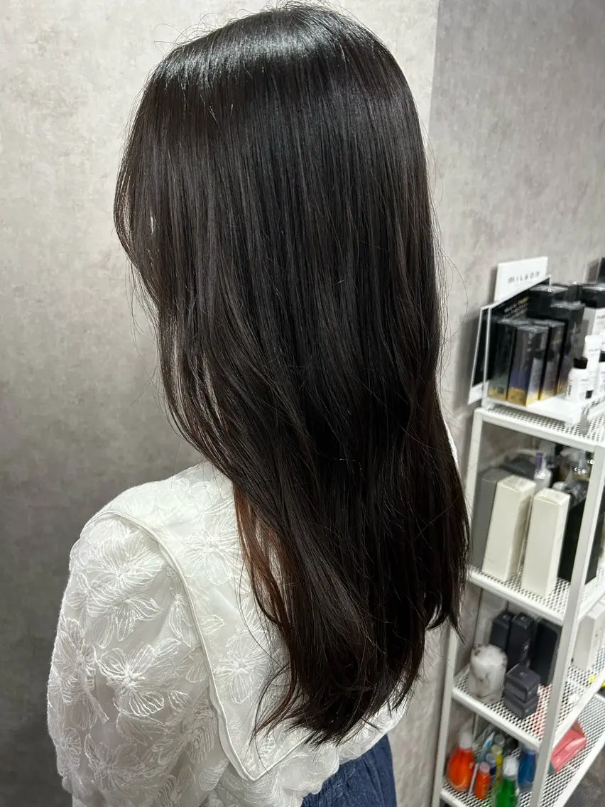 ロング 顔周りカット ロング giniro ホソミのヘアスタイル
