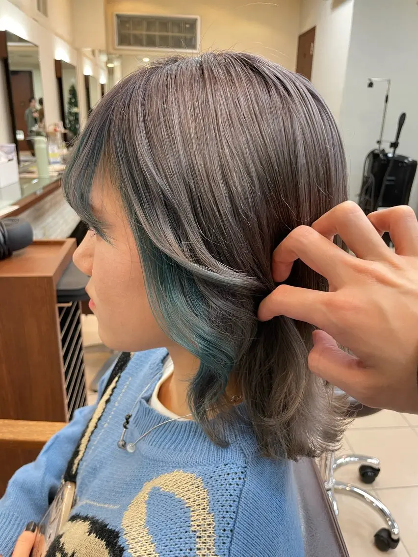 ミディアム カラー ブリーチ ダブルカラー インナーカラー 髪質改善 トリートメント 北林 秀悟のヘアスタイル