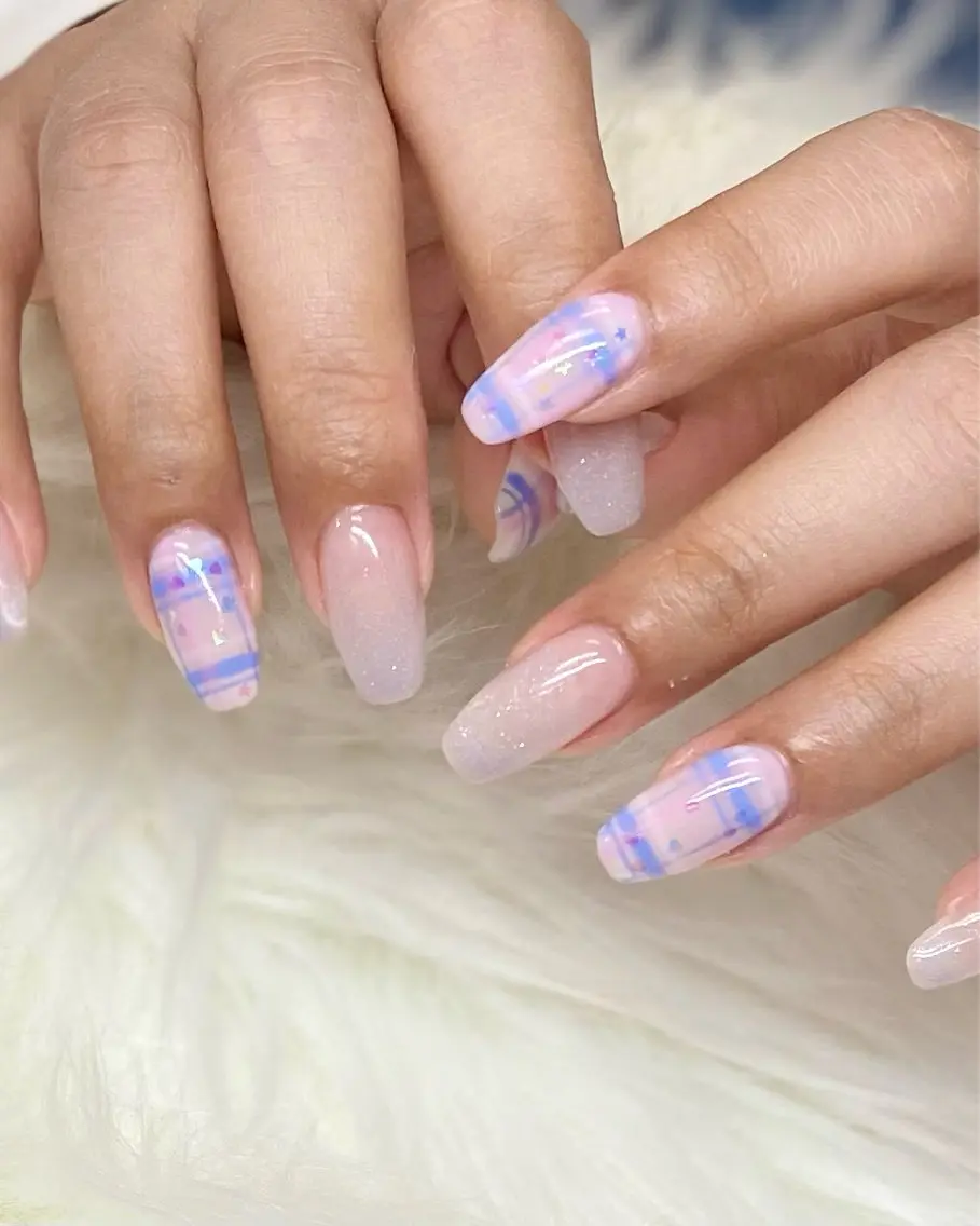 ネイル パッチリオメメ ayumiのネイルデザイン