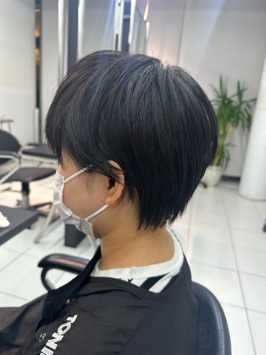 ショート 高橋 沙央のヘアスタイル