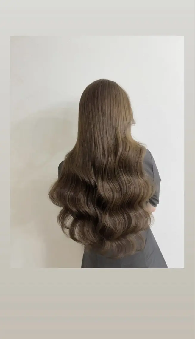 ロング カラー ベージュカラー オリーブベージュ ヘアカラー トリートメント 心寧🍑🤍ྀི/ 透明感colorのヘアスタイル