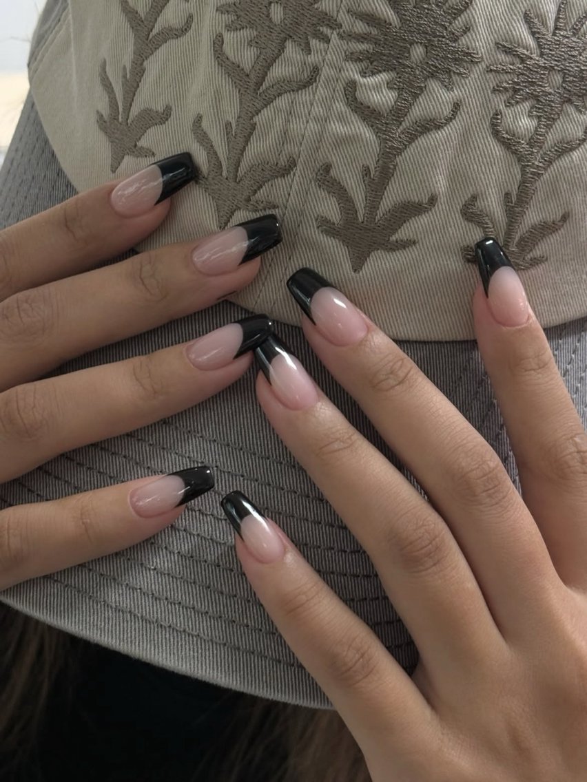 ネイル アートネイル フレンチネイル ジェルネイル キラキラネイル 韓国ネイル ハンドネイル ICE Nailsのネイルデザイン