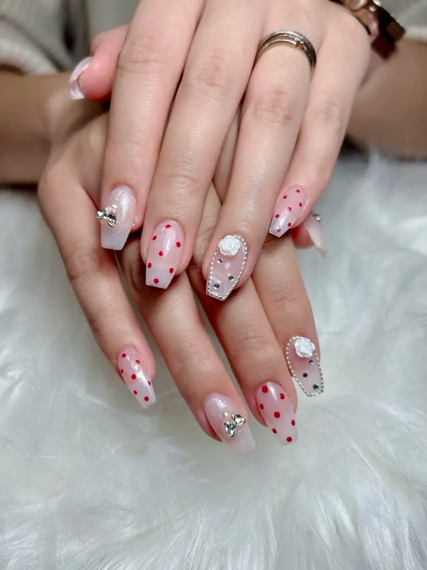 ネイル アートネイル オーロラネイル チークネイル 長さ出し フットネイル Chan nailsのネイルデザイン