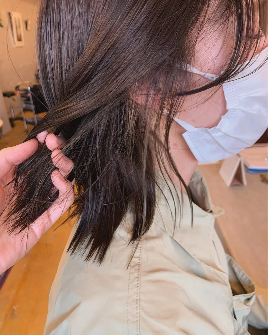 ミディアム カラー ITO YUKIのヘアスタイル