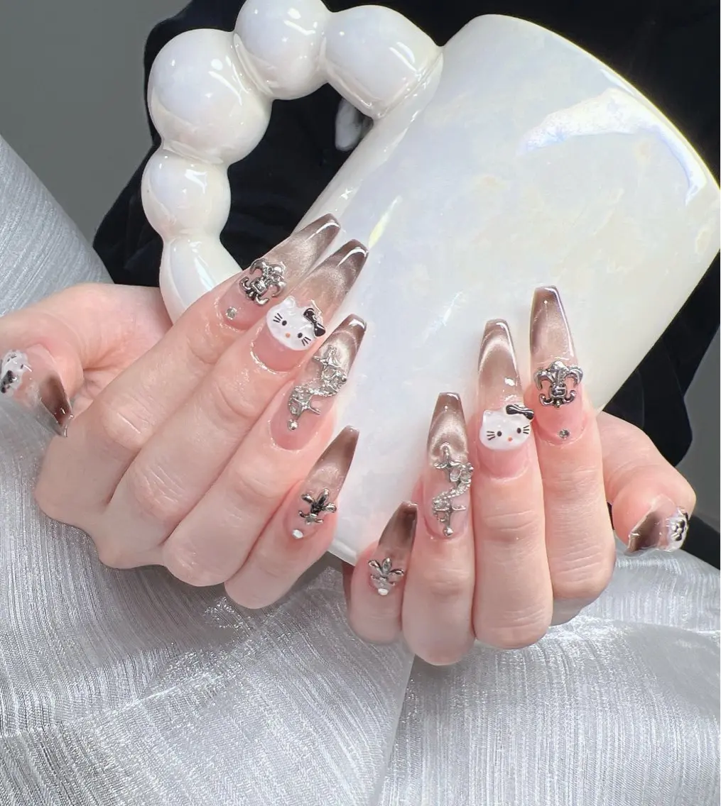 ネイル 長さ出し ハロウィン マグネットネイル ミラーネイル ネイルチップ Lee Nails チップ長さだし専門店のネイルデザイン