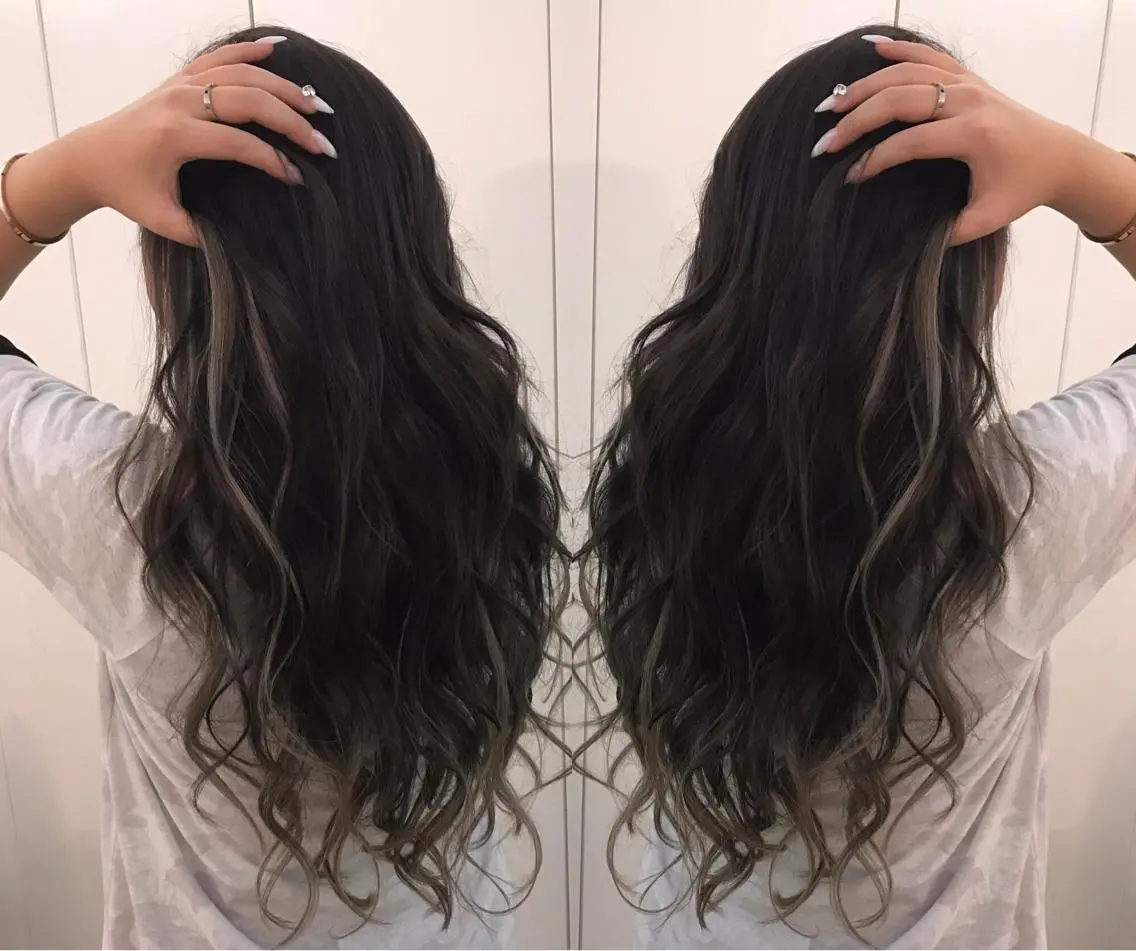 ロング カラー バレイヤージュ ブリーチ ダークグレー ダークグレージュ グレージュ Shiho お洒落な エクステ♡ハイトーンのヘアスタイル