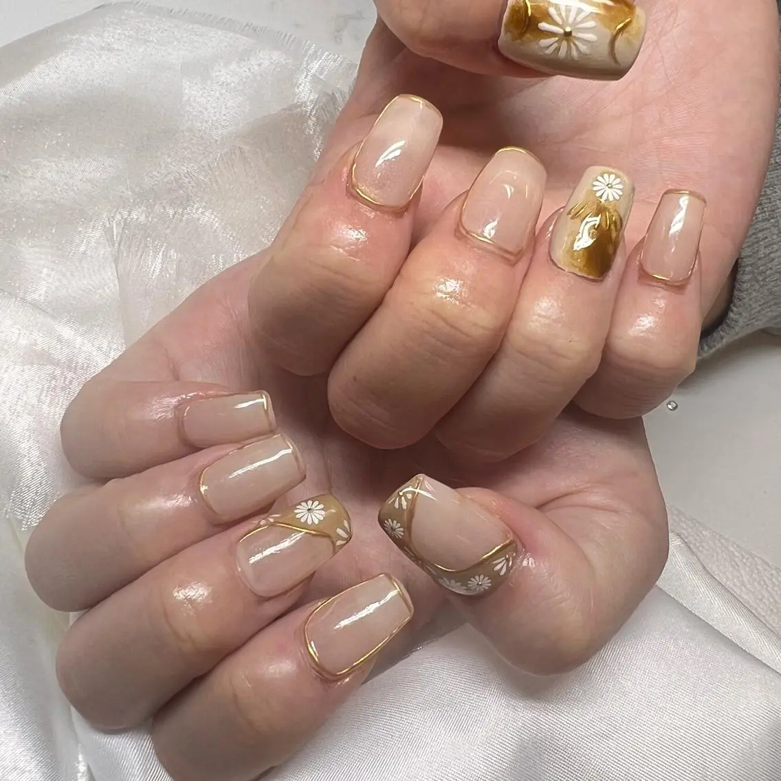 ネイル ハンドネイル clover nailのネイルデザイン