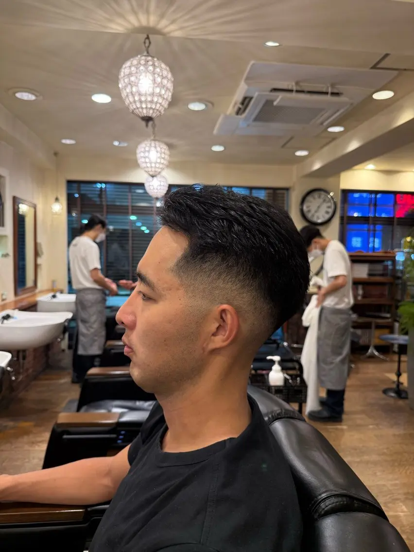 メンズ フェードカット 榎宮 隆富のヘアスタイル