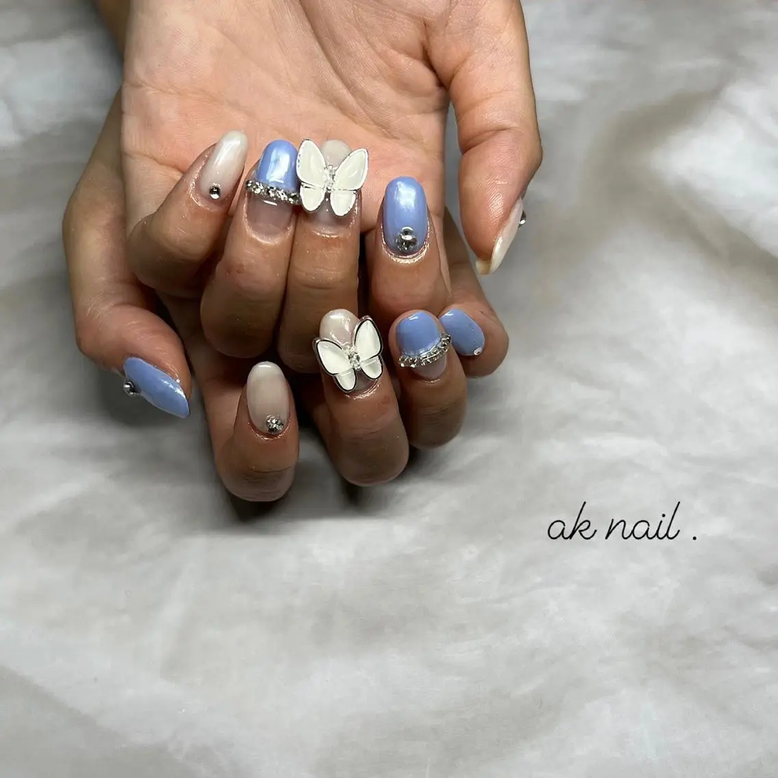 ミディアム ネイル ハンドネイル ak nail .のネイルデザイン