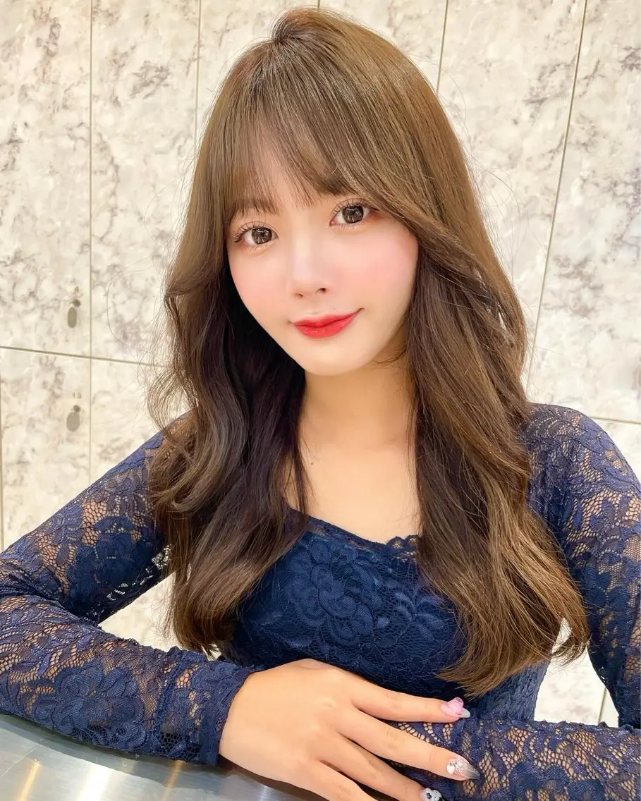 ロング カラー ベージュカラー ブリーチ 透明感カラー ダブルカラー グレージュ ヘアカラー 上品ヘア🤍顔周り/ レイヤー✨/林遼一郎のヘアスタイル