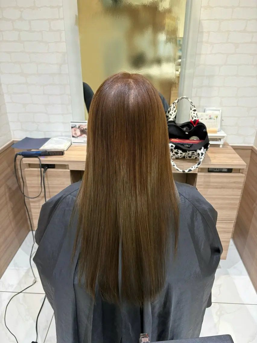 ロング カラー 伊東 なるのヘアスタイル