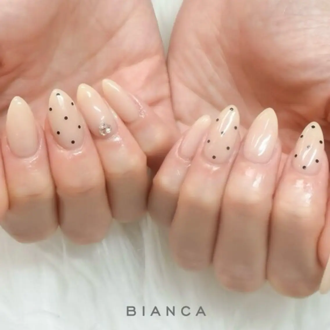 ネイル ハンドネイル Bianca🫧 SHIMIZU🩰のネイルデザイン