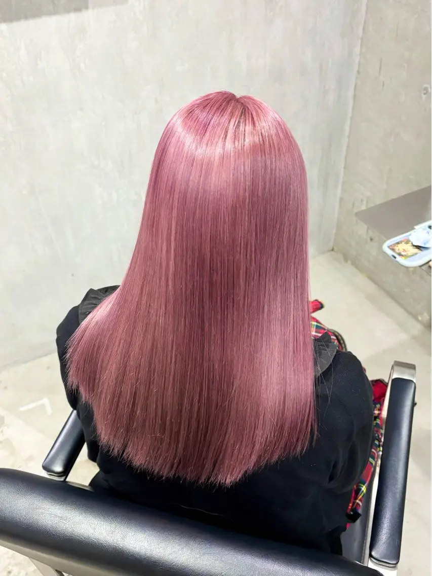 セミロング 緑川 佳薫のヘアスタイル