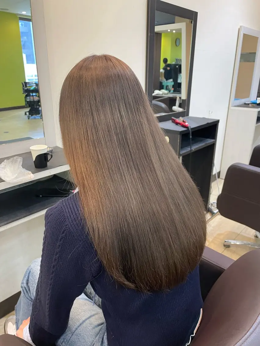 ロング 奥野JAPAN🌈 艶髪カラーのヘアスタイル