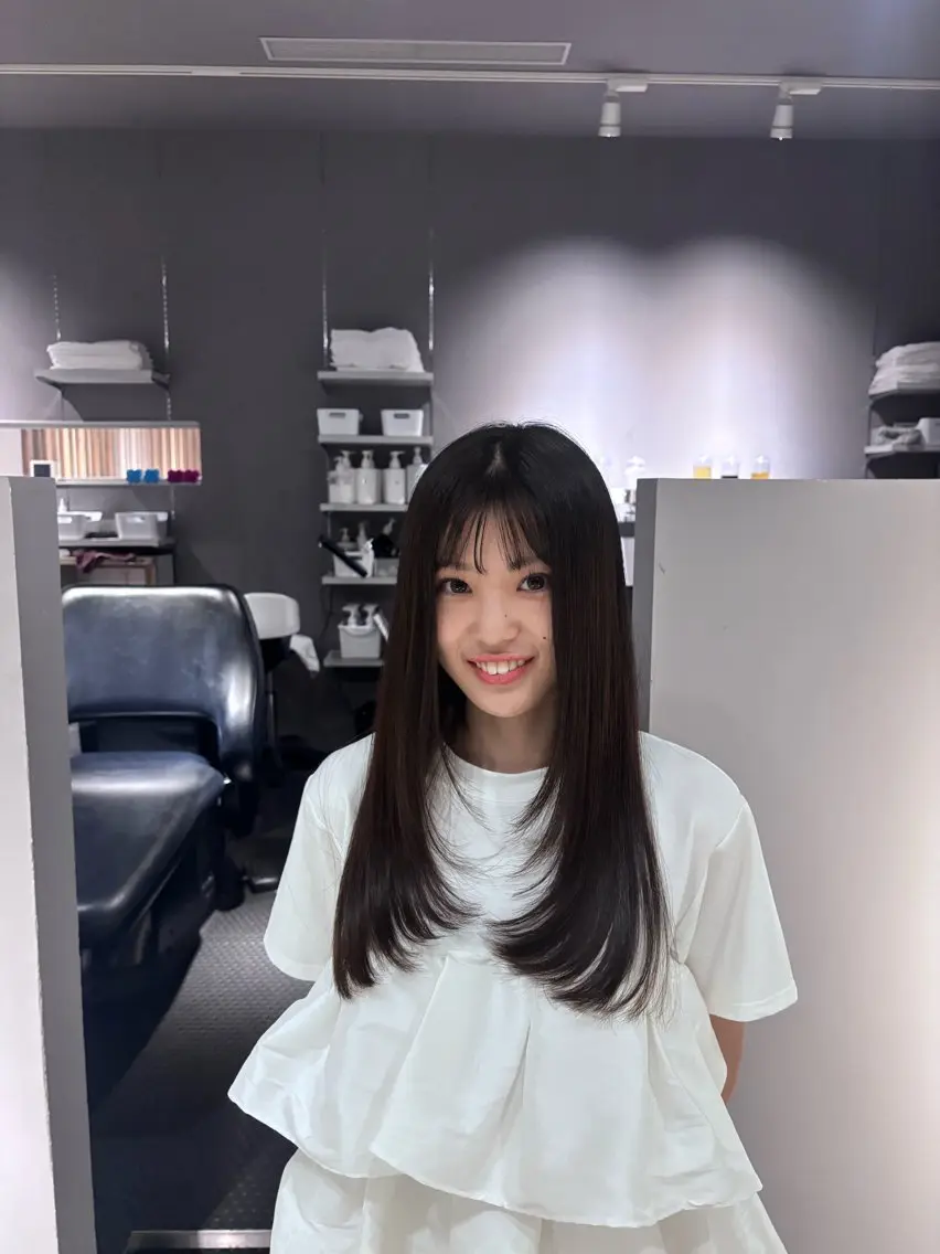 ロング 橋本 璃子のヘアスタイル