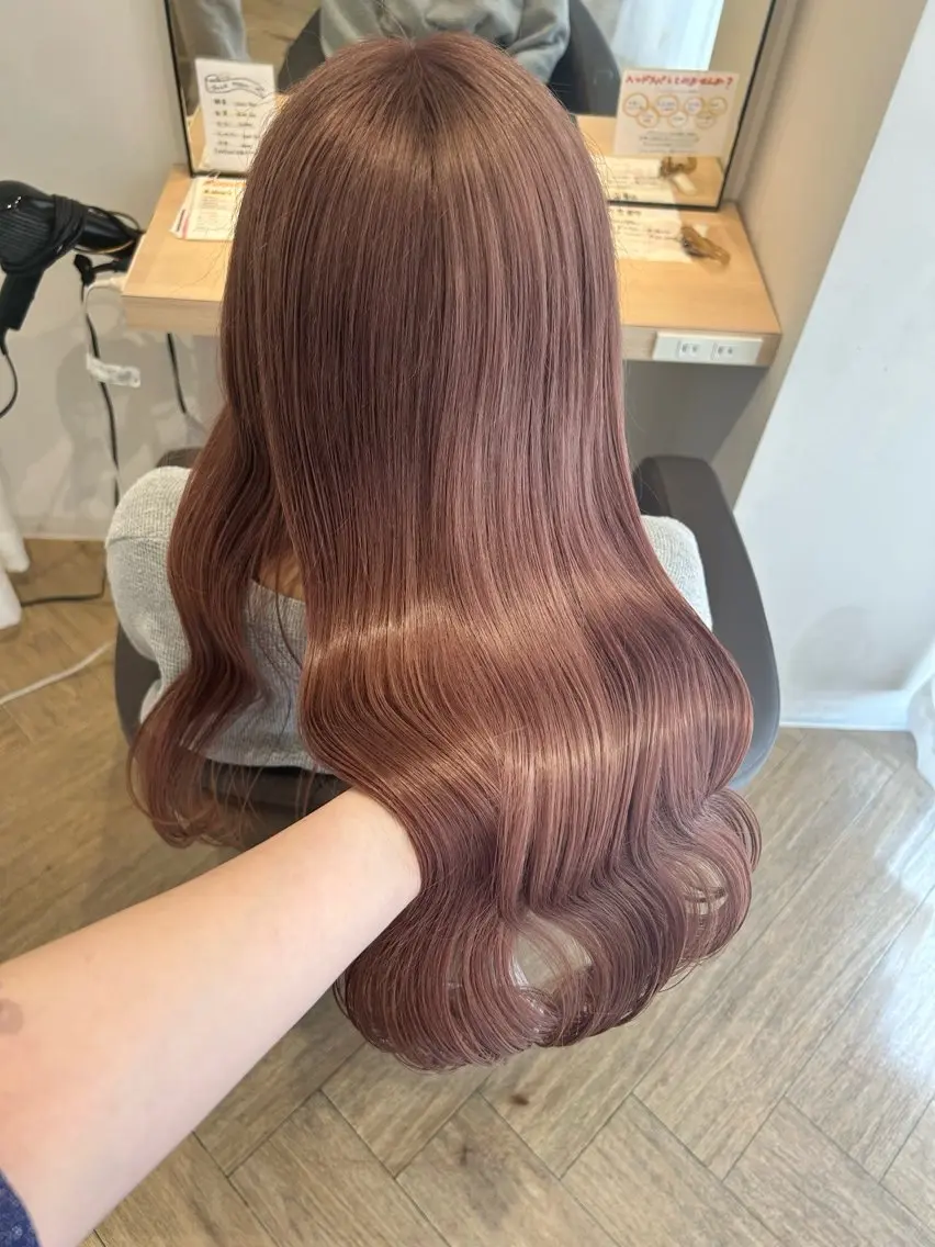 ロング カラー カット ヘアカラー 砂野 真璃奈のヘアスタイル